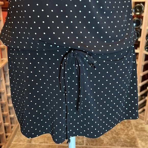 WHITE HOUSE BLACK MARKET WHBM  Black w/ White Polka Dots Top - Picture 6 of 10